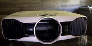 Epson Home Cinema 5030UB 1080p 3D 3LCD Home Theater Projector