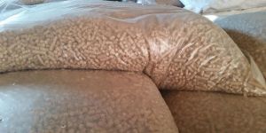 Wood Pellet with High Caloric Value 4800kcal/kg