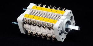 One Track Screw Type Auxiliary Switch