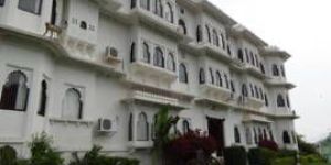 Hotel Booking in Udaipur