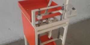 Manual Cashew Cutter