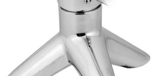 Western Style Titan Bath Filler MIxer