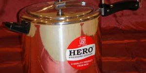 PC-01 Pressure Cooker