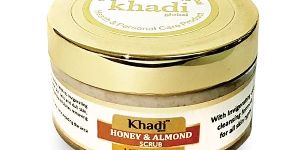 Khadi Honey & Almond Scrub