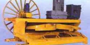 Self Propelled Paddle Feeder