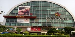 Shopping Mall Facade Advertising