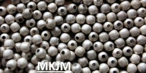 Silver Seamless Beads