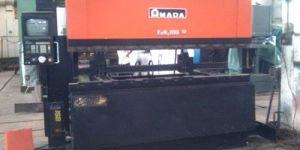 AMADA PRESS BRAKE MACHINE