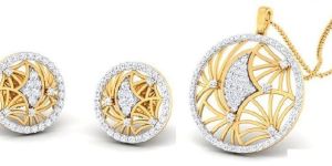 14kt Gold Spider Web Concept Round Shape Diamond Pendant Set