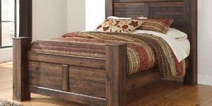 Quinden Queen Poster Bed