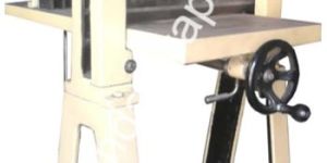 Small Paper Cutting Machine..