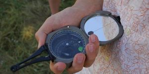 Push Button Compass