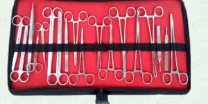 18 Pieces Surgical Kit
