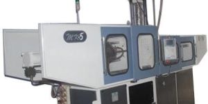 Plastic Injection Moulding Machine