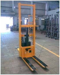 Manual Hydraulic Stacker