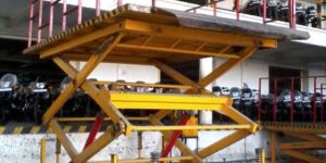 Hydraulic Goods Lift