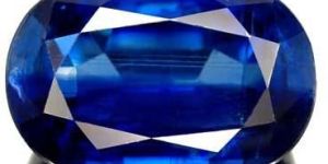 Natural Kyanite Gemstone