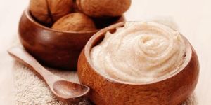 Gold Facial Walnut Scrub with Aloe Vera