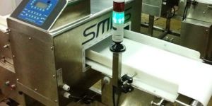 Food Packet Metal Detector