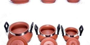 Terracotta Round Handi Set With Handle (3P/C)