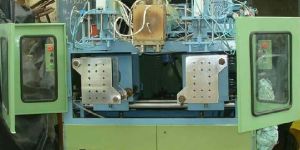 Double Station Blow Moulding Machine