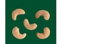 320 Scorched Whole Cashew Nuts