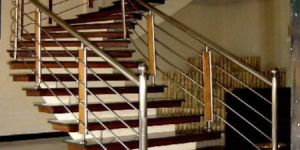 STAINLESS STEEL SIDE RAILINGS