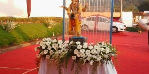 Flower Decoration for Ganpati