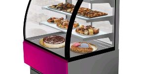 Curved Serve Over Display Counter - Ambient