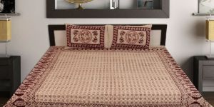 Kraft Sutra Barmeri Block Print Cotton Cream King Size Bed Cover
