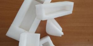 Laminated Hard Foam Corner