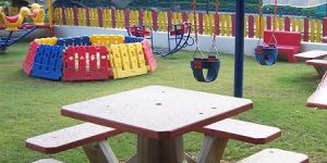 Square Table with 4 Benches