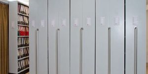 Hand Pull Compactor Storage System