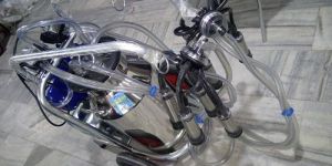 Cow Milking Machine