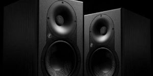 XR SERIES Studio Monitor