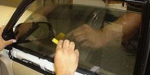 Automobile Window Glass