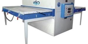 Vacuum Forming Machine