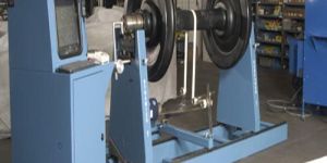 Dynamic Balancing Machine
