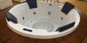 Jacuzzi Bathtub