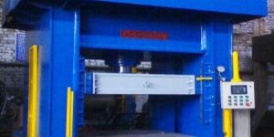 Hydraulic SMC Moulding Press