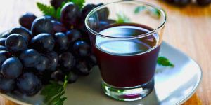 Black Grapes Juice
