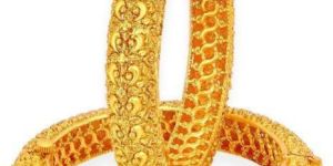 Sukkhi Ritzy Gold Plated Bangle for Women