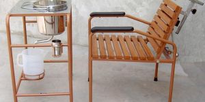 Vaman Peeth (chair + Table):