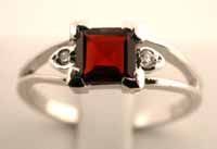 Ladies Sterling 925 Silver Red Garnet Gemstone Ring