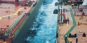 Hi-tech Pneumatic Fenders Aircraft Moulded Chain Net