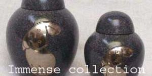 Brass Urn  (IC-BR-9123)