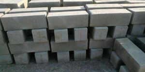 Cellular Lightweight Concrete Bricks