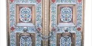 White Metal Door -02