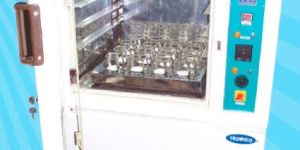 TLPPL 140 TECHNICO ORBITAL SHAKING INCUBATOR HEATING BENCH MODEL