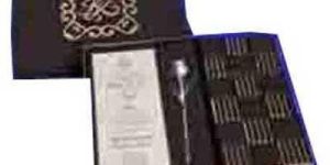 Silver Rose With Chocolate